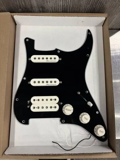 FENDER PLAYER II MODIFIED PICKGUARD